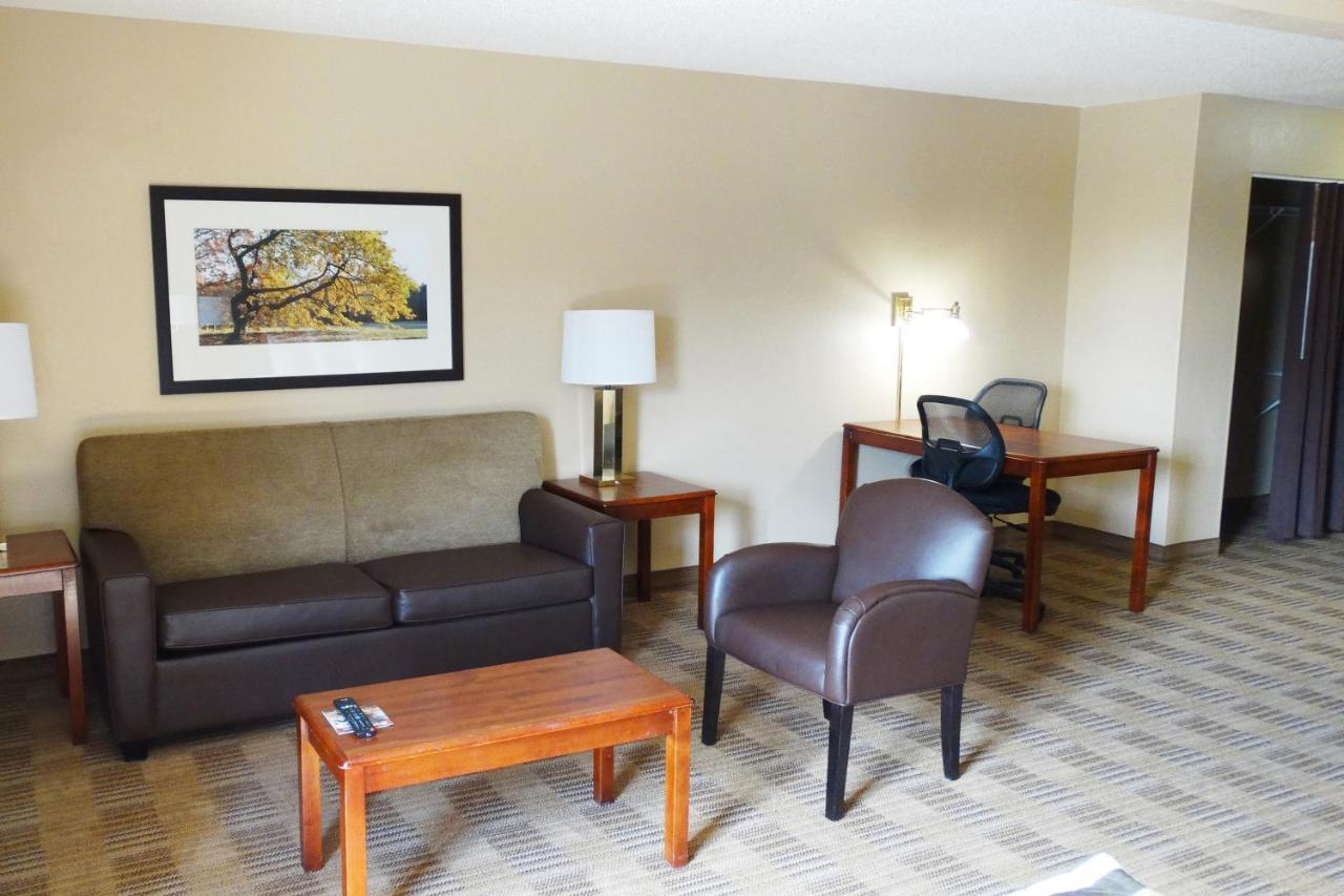 Extended America - Cleveland - 2* Westlake